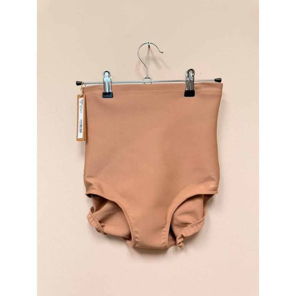 SKIMS BODY Core Sculpt Butt Lifting Brief - Sienna Size S NWT #1941